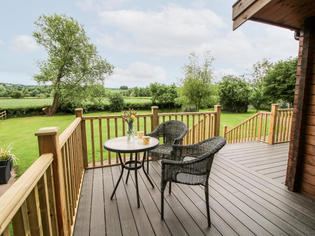 The Log Cabin Tenbury Wells Exterior foto